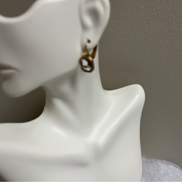 Jade& Jasper Clear Stone Stud Gold Tone Women Fashion Earrings - Picture 5 of 7